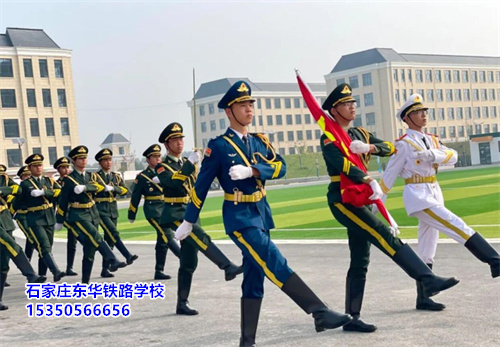 石家莊東華鐵路學(xué)校管的嚴(yán)嗎？可以隨便出入學(xué)校嗎？